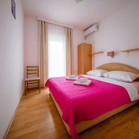 Guest house Pansion Milena I Mario