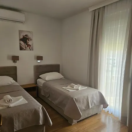 Guest house Pansion Milena I Mario