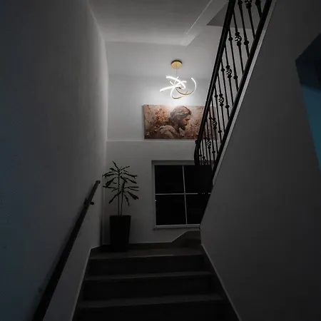 Pansion Milena I Mario 3*