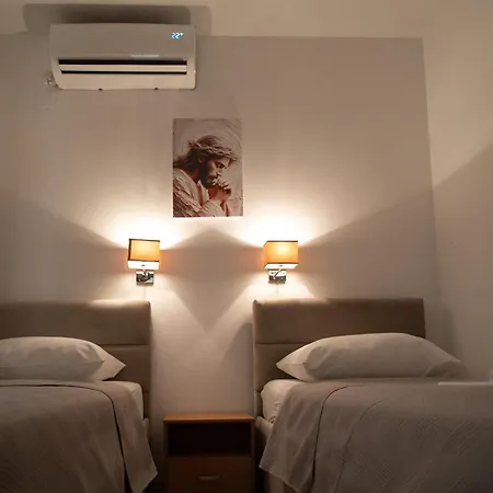 Pansion Milena I Mario 3*